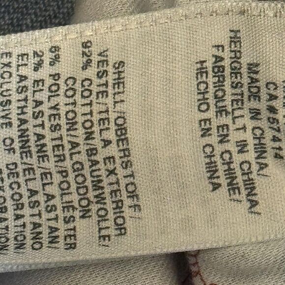 True Religion Shorts Womens 24 Blue Denim Raw Hem Distressed Cutoff Mid Rise y2k - Picture 10 of 10